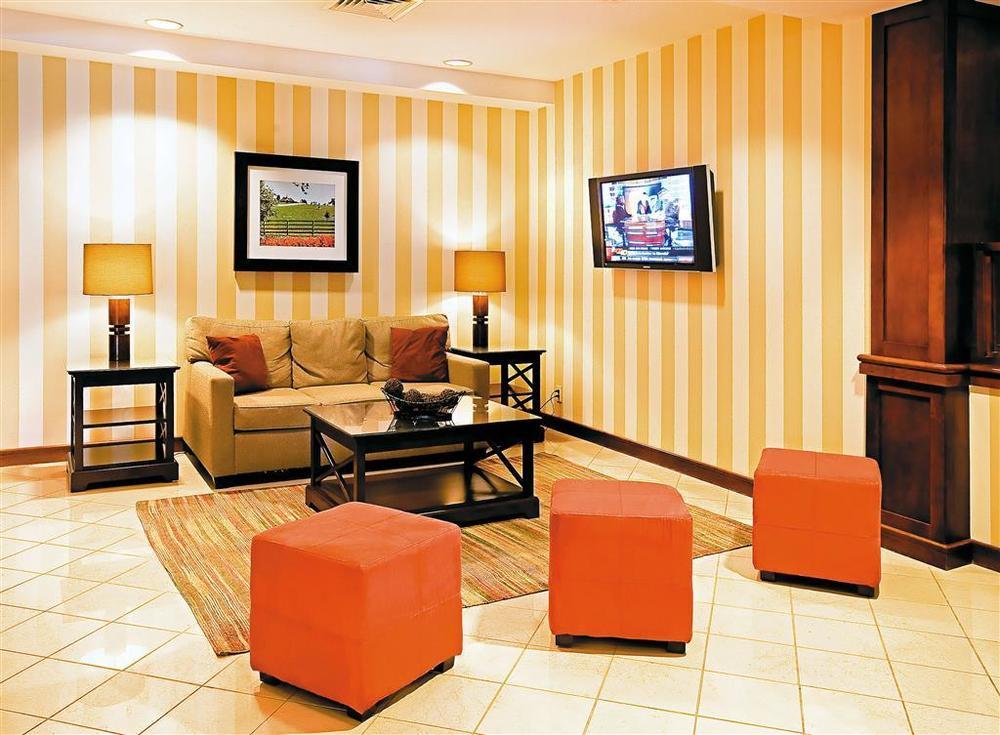 Quality Inn Lexington -Horse Park Dalaman gambar