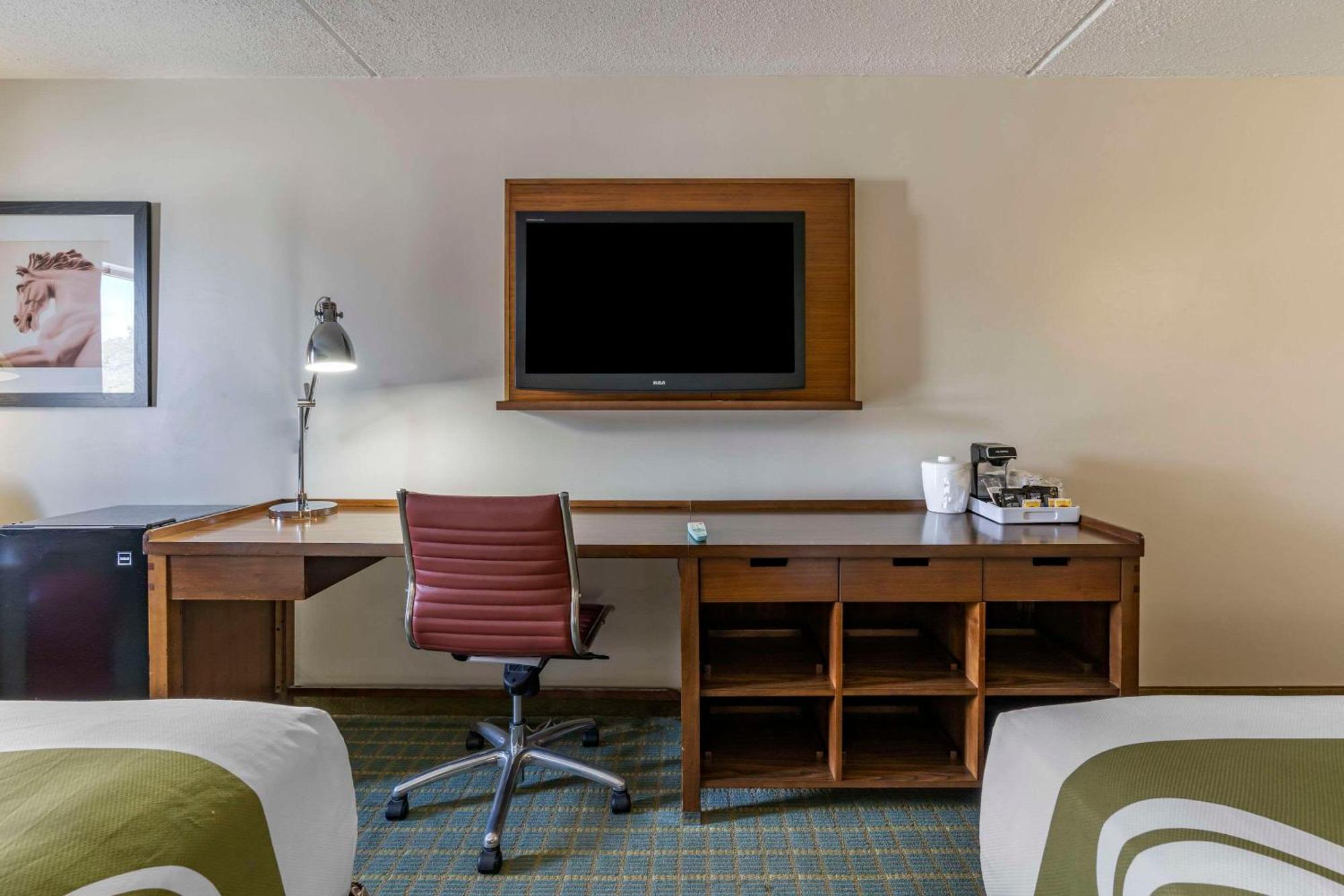 Quality Inn Lexington -Horse Park Luaran gambar